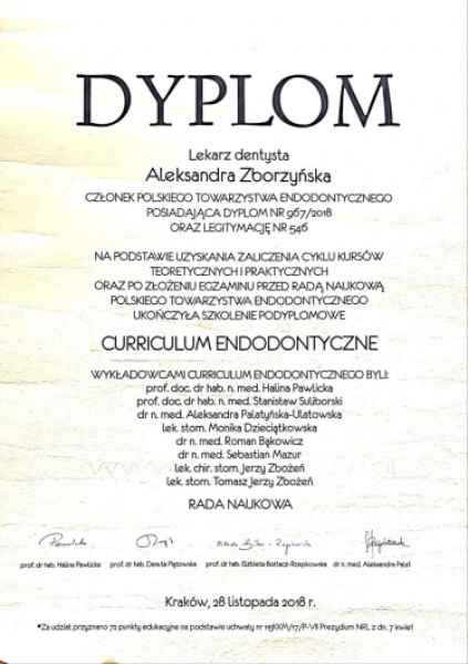 Dyplom ukończenia szkolenia podyplomowego „Curriculum Endodontyczne" Polskiego Towarzystwa Endodontycznego (Kraków 2018)